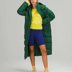 Brand new lululemon wunder puffer. Discontinued color